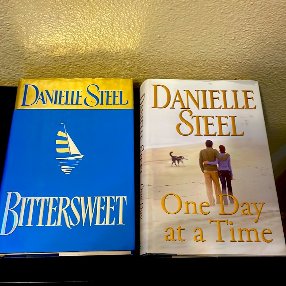 Danielle Steel bundle: One Day at a Time and Bittersweet novels